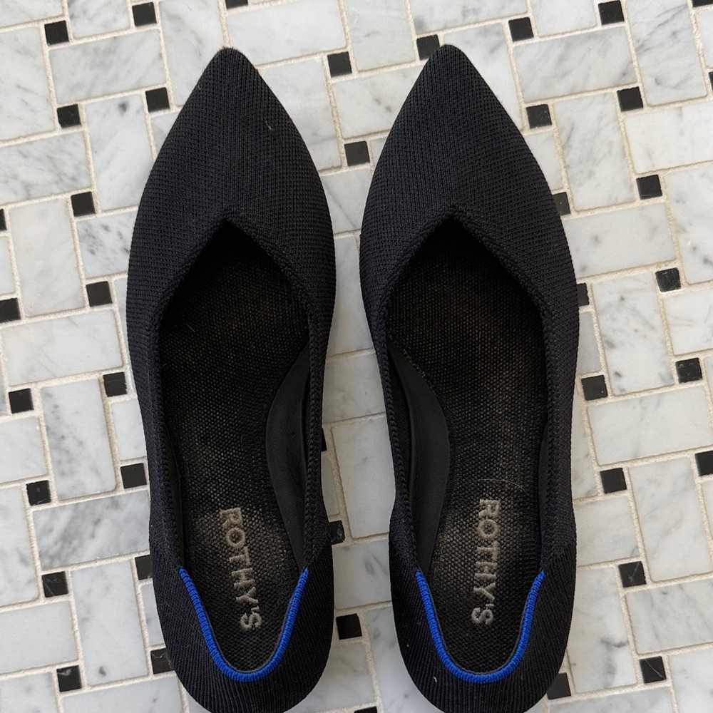 Rothy's Black Pointed Knit Flats with Blue Heel Trim